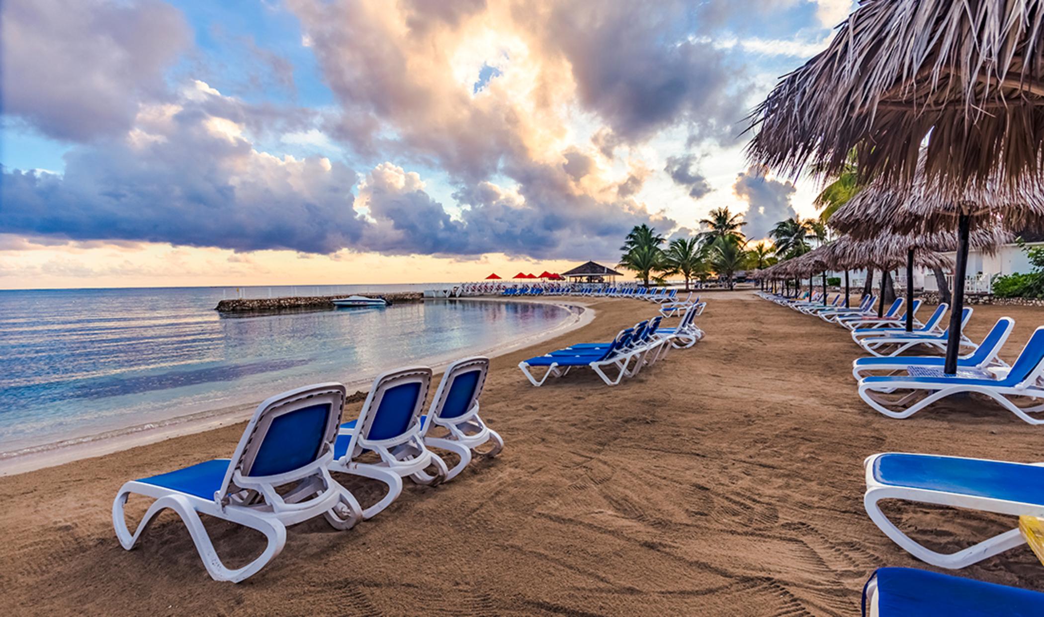 Decameron Club Caribbean Runaway Bay, Ramada All-Inclusive Resort Екстериор снимка