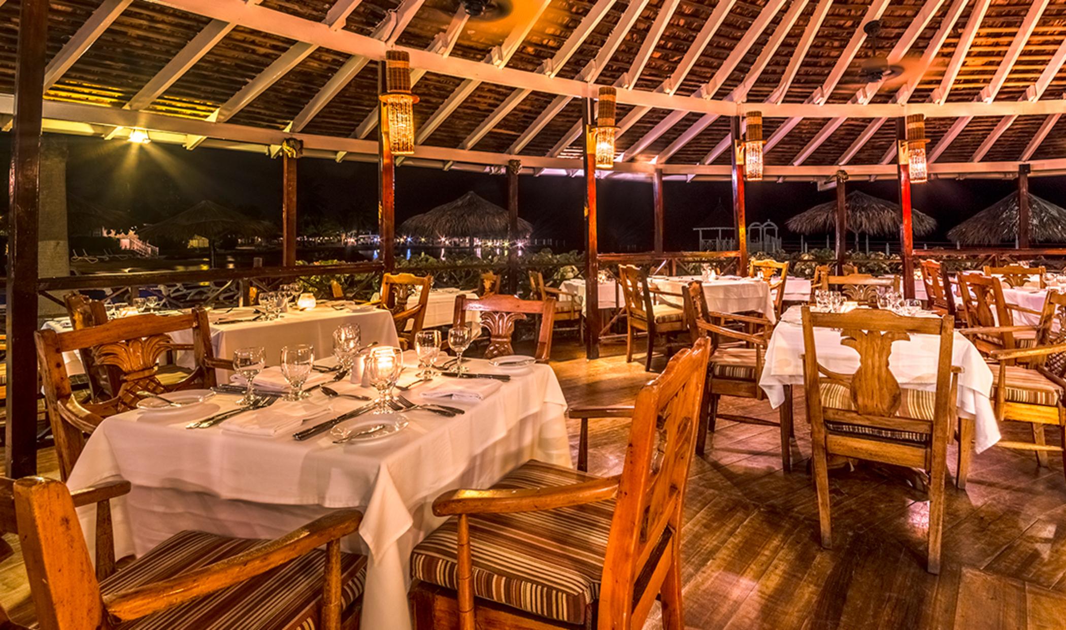 Decameron Club Caribbean Runaway Bay, Ramada All-Inclusive Resort Екстериор снимка