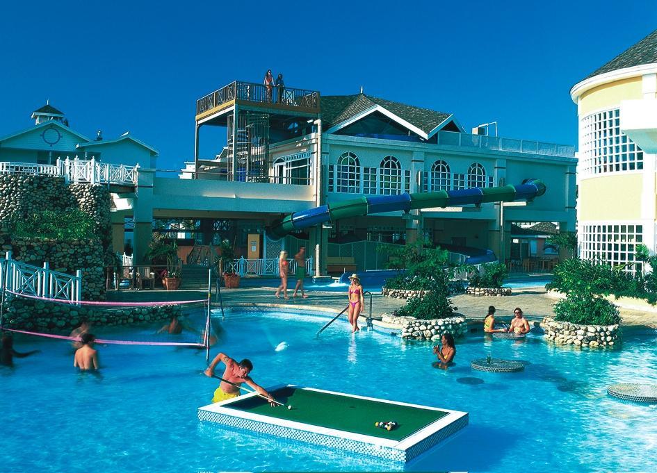 Royal Decameron Club Caribbean Resort Рънауей Бей Екстериор снимка