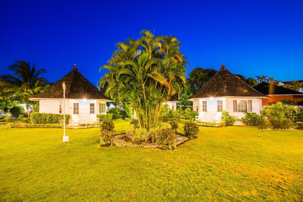 Decameron Club Caribbean Runaway Bay, Ramada All-Inclusive Resort Екстериор снимка